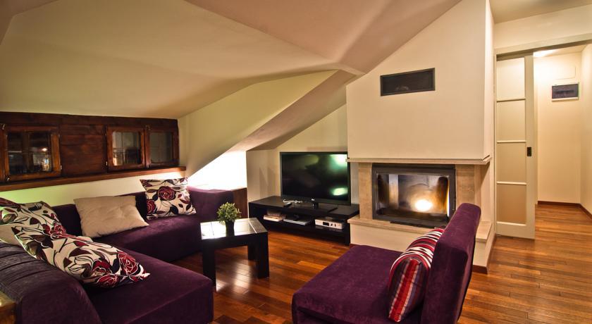 Vila Wendy Sinaia Oda fotoğraf